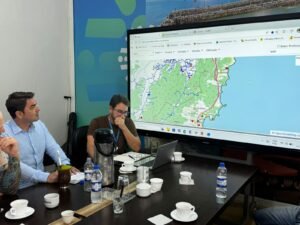 Celesc Itapema rede elétrica melhorias,queda de energia Itapema SC,infraestrutura elétrica Itapema,reunião prefeitura Celesc Itajaí,demanda energia Itapema crescimento cidade,obras rede elétrica SC Celesc,fornecimento energia Itapema problemas,vereadores Itapema cobrança Celesc,planejamento energia elétrica SC,desenvolvimento urbano Itapema energia,sistema elétrico Itapema reforço rede,serviços públicos energia SC,expansão rede elétrica Itapema,Celesc Itajaí demandas regionais,energia elétrica Santa Catarina Itapema