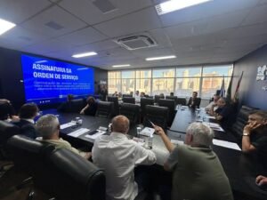 obra br 101 balneário camboriú,acessos br 101 sc,mobilidade urbana balneário camboriú,trânsito bairro dos estados bc,avenida das flores congestionamento,planaterra obra sc,arteris br 101 obras,infraestrutura viária santa catarina,melhoria trânsito bc,sistema binário bairro dos estados,acesso rodovia federal bc,desenvolvimento urbano balneário camboriú,obras públicas sc,tráfego br 101 melhorias,investimento mobilidade urbana