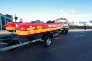 pavimentação Rua Damasco Camboriú,Defesa Civil Camboriú bote resgate,obras Camboriú Santa Catarina,infraestrutura urbana Camboriú,segurança pública Defesa Civil SC,investimento prefeitura Camboriú,mobilidade urbana Santa Catarina,enchentes Camboriú Defesa Civil,rua Damasco pavimentação asfáltica,prefeito Leonel Pavan Camboriú,obras públicas SC,desenvolvimento urbano Camboriú,ciclovia Camboriú infraestrutura,gestão municipal Camboriú obras,resgate aquático Defesa Civil