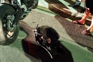 acidente Itajaí São Vicente,motociclista morto Itajaí,Codetran ocorrência trânsito,acidente fatal Santa Catarina,segurança viária Itajaí SC,colisão motocicleta Itajaí,trânsito São Vicente Itajaí,acidente com vítima fatal SC,SAAT atendimento acidente,ocorrência trânsito noite Itajaí,investigação acidente Itajaí,trânsito urbano SC,colisão muro residência Itajaí,fatalidade trânsito Brasil,mobilidade urbana segurança