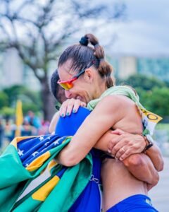 Mayara Vicentainer Balneário Camboriú,marcha atlética Brasil medalha,Mundial Marcha Atlética 2026 Brasil,atleta BC conquista bronze,FME Balneário Camboriú atleta,atletismo Santa Catarina destaque,esporte brasileiro mundial equipes,Viviane Lyra Gabriela Sousa marcha,competição internacional Brasília atletismo,Brasil medalha inédita marcha atlética,desempenho atletas brasileiras mundial,treinador Diogo Gamboa atletismo,desenvolvimento esportivo Balneário Camboriú,esporte alto rendimento SC,conquista histórica atletismo Brasil