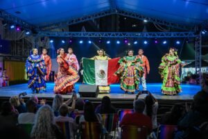 Encontro Internacional de Etnias,Itapema evento cultural,turismo cultural Santa Catarina,intercâmbio cultural Brasil,folclore internacional Itapema,evento em Itapema abril,delegações internacionais Brasil,cultura em Santa Catarina,apresentações culturais Itapema,UBS Itapema evento,escolas Itapema cultura,Praça da Paz evento,Balneário Camboriú evento cultural,Luiz Alves apresentações culturais,Barra Velha evento regional