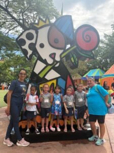 Dia Nacional da Alegria Penha SC,alunos rede municipal Penha Beto Carrero,evento Beto Carrero World educação,turismo social Santa Catarina crianças,inclusão social parques Brasil DNA,Sindepat Dia Nacional da Alegria,estudantes Penha passeio educativo SC,lazer infantil políticas públicas Brasil,educação e turismo SC integração,evento gratuito crianças parque temático,Beto Carrero World ações sociais,turismo educativo Santa Catarina,atividades recreativas alunos SC,acesso lazer crianças Brasil,projeto social parques temáticos Brasil