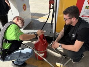 Procon Balneário Camboriú fiscalização,combustíveis SC qualidade,postos de gasolina BC,análise de combustíveis laboratório,Procon Santa Catarina operação,fiscalização postos SC,qualidade gasolina diesel Brasil,Inmetro fiscalização bombas,irregularidade combustível SC,defesa do consumidor combustíveis,volumetria abastecimento,diesel S10 inconformidade,UFPR análise combustíveis,fiscalização combustível 2026,postos combustível Balneário Camboriú,operação Procon SC