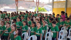Camboriú combate à dengue,ações educativas dengue SC,Prefeitura de Camboriú saúde pública,prevenção dengue escolas municipais,Aedes aegypti combate SC,campanha dengue Camboriú educação,cartilha dengue estudantes SC,saúde pública Santa Catarina dengue,conscientização dengue crianças,Secretaria de Saúde Camboriú ações,Secretaria de Educação Camboriú projeto,prevenção mosquito dengue Brasil,combate dengue escolas SC,educação preventiva saúde pública,campanha contra dengue município