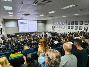 microzoneamento Balneário Camboriú,revisão lei uso do solo BC,Câmara de Vereadores Balneário Camboriú audiência,planejamento urbano Balneário Camboriú SC,emendas projeto lei complementar 2 2026,desenvolvimento urbano Santa Catarina,Plano Diretor Balneário Camboriú,infraestrutura urbana BC,legislação urbanística SC,audiência pública Balneário Camboriú,CJR Câmara BC emendas,zoneamento urbano Balneário Camboriú,crescimento urbano SC,política urbana municipal,uso e ocupação do solo BC