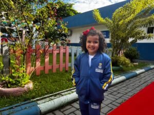 uniforme escolar Balneário Camboriú,entrega uniformes inverno SC,prefeitura Balneário Camboriú educação,rede municipal ensino SC alunos,investimento educação Balneário Camboriú,uniformes escolares 2026 SC,secretaria educação BC ações,estudantes Balneário Camboriú escolas,gestão pública educação SC,kits uniformes escolares inverno,ensino público Santa Catarina melhorias,planejamento educação municipal SC,roupas escolares inverno alunos,qualidade uniforme escolar SC,SENAI tecnologia têxtil parceria educação
