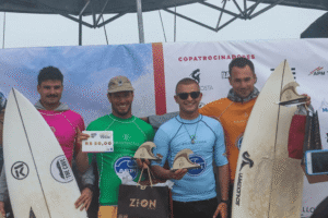 Itajaí campeonato de surf,surf Santa Catarina evento,Canto do Morcego surf,competição surf SC 2026,ASPI Itajaí surf,Bravíssima Private Residence evento,turismo esportivo Itajaí,surf profissional Brasil,categorias surf competição,Federação Catarinense de Surf,evento esportivo Itajaí,surfistas SC competição,campeonato surf litoral SC,cultura do surf Itajaí,premiação surf Brasil,evento surf abril 2026