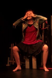 Conexões Contemporâneas,Conexões Contemporâneas 2026,Itajaí,Itajaí Santa Catarina,teatro em Itajaí,programação cultural Itajaí,eventos culturais em Itajaí,Karma Coletivo de Artes Cênicas,artes cênicas Santa Catarina,cultura em Santa Catarina,oficinas de teatro Itajaí,espetáculos gratuitos Itajaí,Fundação Catarinense de Cultura,Prêmio Elisabete Anderle,economia criativa Santa Catarina,teatro contemporâneo,dança e artes visuais,eventos gratuitos em Itajaí,formação artística Santa Catarina,Itajaí Criativa Residência Artística