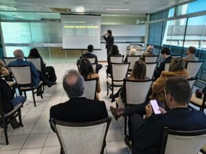 FIESC,Circuito FIESC,FIESC Itajaí,indústria catarinense,inovação na indústria,qualificação profissional,inteligência artificial na indústria,Itajaí,Santa Catarina,setor produtivo,desenvolvimento industrial,competitividade industrial,SENAI,crédito para empresas,capital para indústria,ambiente corporativo,legislação trabalhista,indústria em Itajaí,economia de Santa Catarina,tecnologia industrial,associativismo industrial