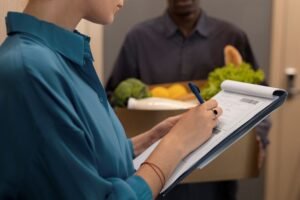 Sindisol,Sindisol Balneário Camboriú,alimentação inclusiva,restrições alimentares,curso de alimentação inclusiva,Balneário Camboriú,curso Sindisol,segurança alimentar,alergias alimentares,intolerância alimentar,veganismo,vegetarianismo,atendimento ao cliente,setor gastronômico,capacitação profissional,manipulação de alimentos,contaminação cruzada,curso de gastronomia em Santa Catarina,alimentação saudável,treinamento para restaurantes,mercado gastronômico Santa Catarina