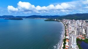 engordamento da Praia de Balneário Perequê,Porto Belo,ACIP,IMA,licenciamento ambiental,alargamento da faixa de areia,turismo em Porto Belo,infraestrutura urbana,urbanização da orla,obras em Balneário Perequê,desenvolvimento urbano,valorização imobiliária,litoral de Santa Catarina,Praia de Balneário Perequê,molhes do Rio Perequê,Prefeitura de Porto Belo,obras no litoral catarinense,setor imobiliário,expansão turística,projetos de urbanização