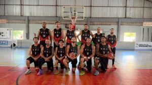 Itapema esporte,Itapema basquete,Itapema vôlei de praia,JUCs 2026,atletas de Itapema,Campeonato Catarinense de Basquete,basquete Série B Santa Catarina,vôlei de praia Santa Catarina,Itapema Santa Catarina esporte,esporte catarinense,resultados esportivos Itapema,Guarapari Espírito Santo JUCs,desenvolvimento esportivo municipal,equipe de basquete de Itapema,atletas catarinenses,competições universitárias Brasil,invencibilidade no estadual