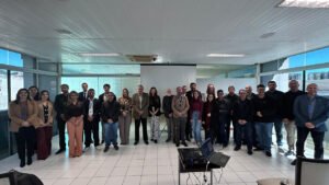 FIESC,Circuito FIESC,FIESC Itajaí,indústria catarinense,inovação na indústria,qualificação profissional,inteligência artificial na indústria,Itajaí,Santa Catarina,setor produtivo,desenvolvimento industrial,competitividade industrial,SENAI,crédito para empresas,capital para indústria,ambiente corporativo,legislação trabalhista,indústria em Itajaí,economia de Santa Catarina,tecnologia industrial,associativismo industrial