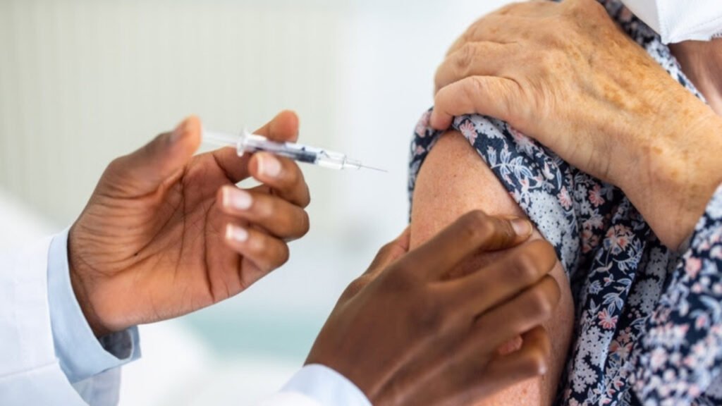 Governo do Brasil,vacinação contra gripe,vacina influenza 2026,Ministério da Saúde,SUS,campanha de vacinação,influenza no Brasil,SRAG,síndrome respiratória aguda grave,vacina da gripe,vacinação de idosos,vacinação de gestantes,vacinação infantil,casos de influenza,gripe no inverno,saúde pública,OPAS,vírus sincicial respiratório,VSR,nirsevimabe,bronquiolite,campanha nacional de vacinação,imunização no Brasil