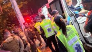 policial militar baleado,Camboriú,Operação Efeito Colateral,GAECO,Polícia Militar de Santa Catarina,12º BPM,operação policial em Camboriú,policial ferido em serviço,mandado de prisão Camboriú,bairro Cedros,apreensão de armas,investigação criminal Santa Catarina,Itajaí,fraude em atestados médicos,detentos Itajaí,Tático da Polícia Militar,ocorrência policial Camboriú,segurança pública Santa Catarina,ação conjunta GAECO,operação da PM em Camboriú