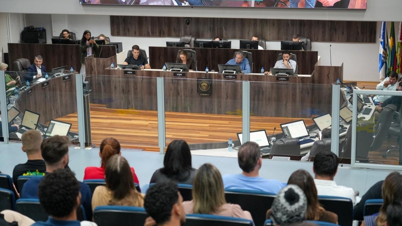 Câmara de Balneário Camboriú,Festa dos Pescadores,Balneário Camboriú,Santa Catarina,projeto aprovado Câmara BC,orçamento municipal Balneário Camboriú,crédito adicional especial,Plano Plurianual 2026,Lei de Diretrizes Orçamentárias,turismo em Balneário Camboriú,eventos em Balneário Camboriú,investimento público,Legislativo municipal,recursos para eventos,Festa dos Pescadores 2026,economia local,calendário de eventos Santa Catarina
