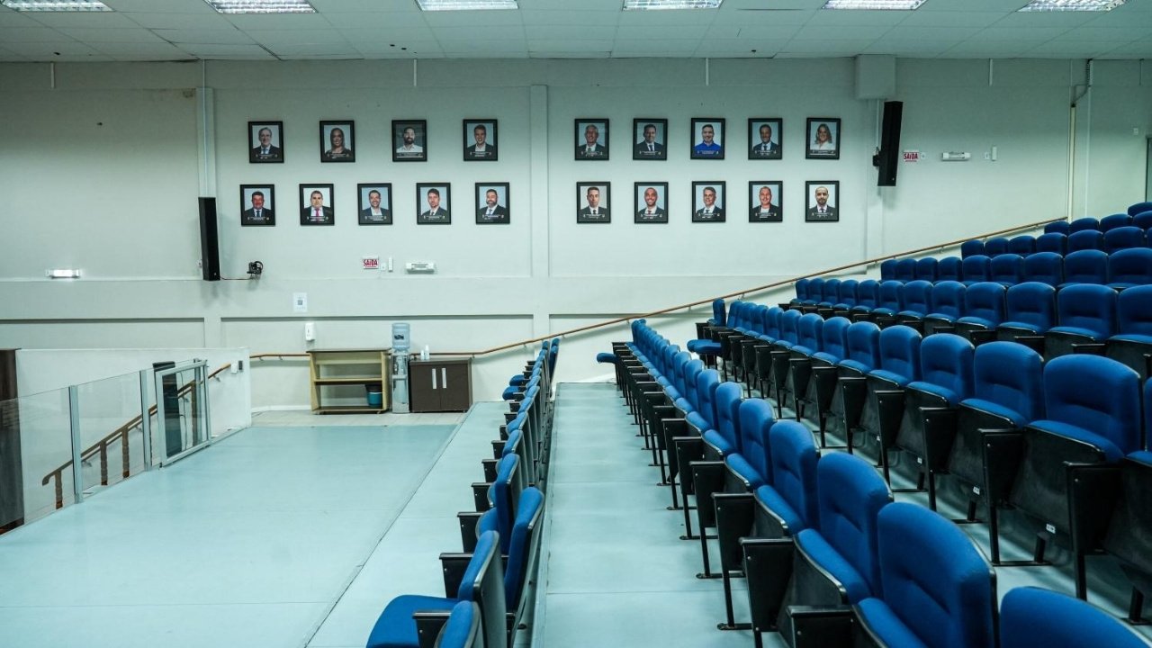 Câmara de Balneário Camboriú,sessão da Câmara de BC,projeto sobre TEA,suporte emocional para autistas,animal de suporte emocional,projetos de lei Balneário Camboriú,Legislativo de Balneário Camboriú,saúde pública em Balneário Camboriú,Programa de Apoio Psicológico,profissionais de enfermagem,Bairro Taquaras,Bairro Ariribá,votação na Câmara de BC,direitos das pessoas com TEA,Câmara de Vereadores de Balneário Camboriú