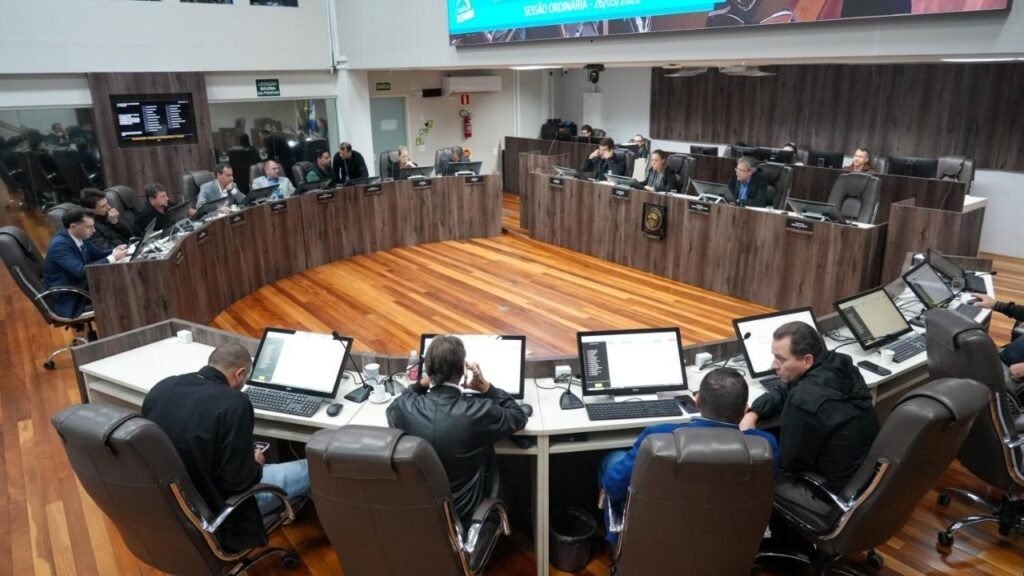 Câmara de Balneário Camboriú,BC Mais Inclusiva,programa BC Mais Inclusiva,Libras Balneário Camboriú,atendimento inclusivo,inclusão social em Balneário Camboriú,projeto aprovado Câmara BC,acessibilidade para surdos,Língua Brasileira de Sinais,sessão da Câmara de BC,política municipal Santa Catarina,concurso Estudante Cidadão,Escola do Legislativo de Balneário Camboriú,Conselho Municipal da Pessoa Idosa,acessibilidade em serviços públicos,prefeitura de Balneário Camboriú