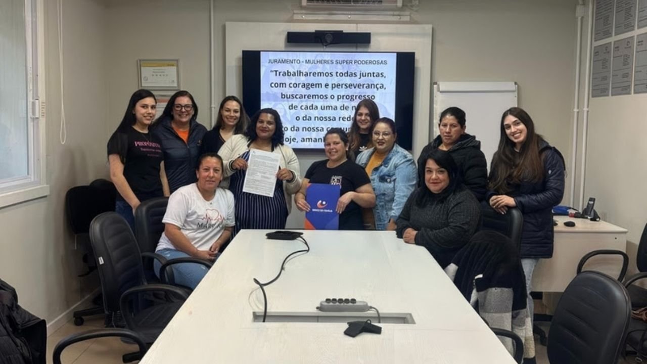Banco da Família,Rede de Mulheres,empreendedorismo feminino SC,inclusão financeira mulheres,microcrédito Santa Catarina,mulheres empreendedoras Lages,Prêmio ADVB Empresa Cidadã,crédito solidário mulheres,geração de renda feminina,educação financeira mulheres,microfinanças Brasil,projetos sociais SC,protagonismo feminino empreendedorismo,Banco da Família Lages,desenvolvimento sustentável comunidades,apoio a mulheres empreendedoras,economia social Santa Catarina,transformação social feminina