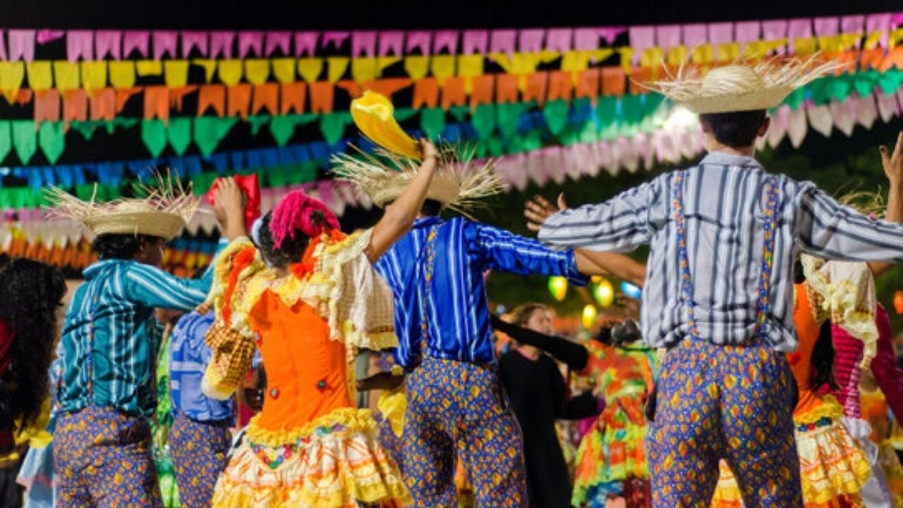 O Fabuloso Arraiá,festa junina Itajaí,evento em Itajaí,Praça Marco Zero Itajaí,arraial em Santa Catarina,gastronomia típica junina,música ao vivo Itajaí,chope artesanal Itajaí,festa gratuita Itajaí,turismo em Itajaí,programação junina SC,eventos junho 2026,quadrilha junina Itajaí,Hames Eventos,Fundação Cultural de Itajaí,festas juninas Santa Catarina,feira criativa Itajaí,arraial gratuito SC