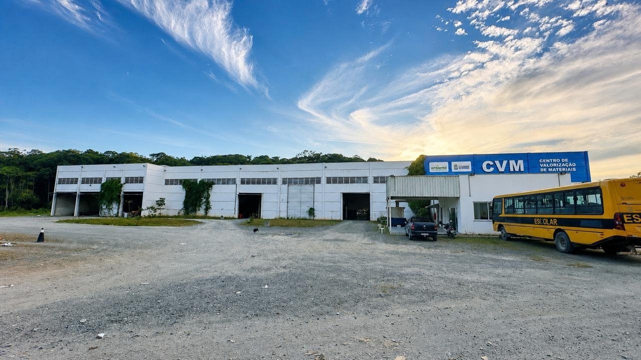 Centro de Valorização de Materiais,CVM Balneário Camboriú,reciclagem Balneário Camboriú,Renova Cooperativa,coleta seletiva Balneário Camboriú,sustentabilidade Santa Catarina,gestão ambiental BC,resíduos sólidos Balneário Camboriú,logística reversa BC,cooperativa de reciclagem,economia circular Balneário Camboriú,reciclagem em Santa Catarina,meio ambiente Balneário Camboriú,Canhanduba Itajaí,produtividade CVM,políticas ambientais BC,reaproveitamento de resíduos