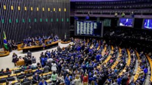Câmara dos Deputados,Câmara dos Deputados redes sociais,Kwai,Pinterest,LinkedIn,presença digital,transformação digital,comunicação pública,redes sociais institucionais,inovação tecnológica,transparência pública,marketing institucional,comunicação governamental,Câmara dos Deputados Brasil,redes sociais política,conteúdo legislativo digital,comunicação institucional Brasil,estratégia digital,plataformas digitais,comunicação pública digital