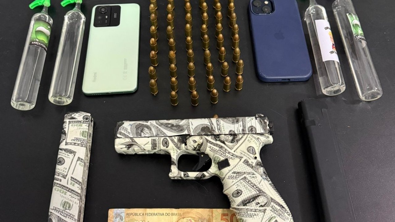 apreensão arma Camboriú,pistola Glock G17 apreendida SC,arma uso restrito Camboriú,Polícia Militar Camboriú operação,12º Batalhão Polícia Militar SC,porte ilegal arma fogo Santa Catarina,apreensão drogas Balneário Camboriú,lança-perfume apreendido SC,segurança pública Camboriú 2026,pistola automática apreendida litoral SC,prisão porte arma restrita SC,munições apreendidas Camboriú,operação policial Camboriú bairro Monte Alegre,Polícia Civil Camboriú flagrante,crime porte arma Santa Catarina
