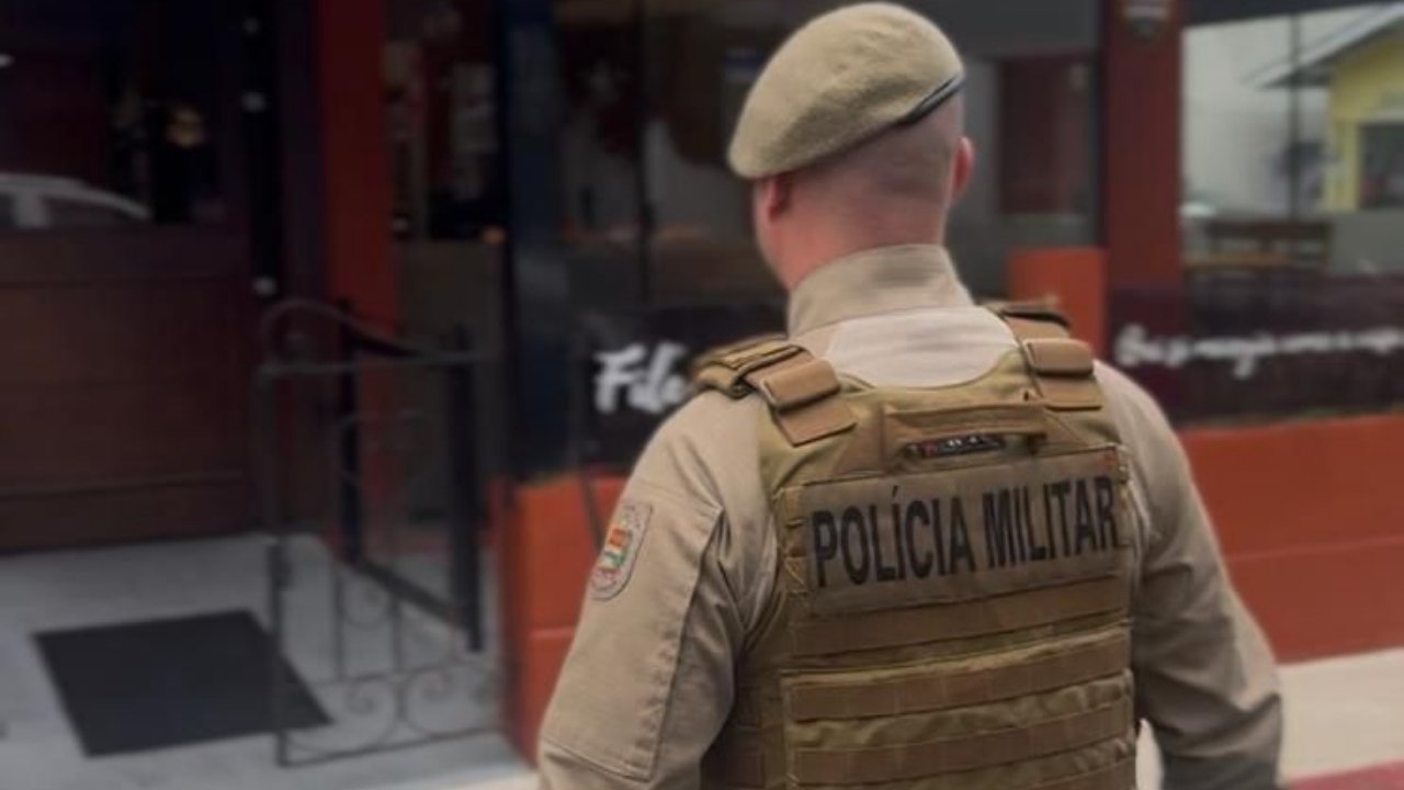 visitas preventivas comércios Balneário Camboriú,Polícia Militar Balneário Camboriú segurança,segurança patrimonial comércio SC,policiamento preventivo Balneário Camboriú,12º Batalhão Polícia Militar BC,prevenção crimes comércio Santa Catarina,orientação comerciantes segurança BC,redução vitimização Balneário Camboriú,presença ostensiva PM litoral SC,serviço pós-crime Balneário Camboriú,policiamento comunitário SC,segurança estabelecimentos comerciais BC,Polícia Militar comunidade empresarial SC,prevenção roubos comércio Balneário Camboriú,policiamento preventivo litoral catarinense