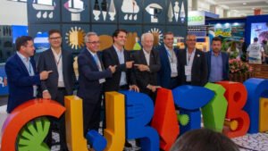 Expo Turismo Paraná,Expo Turismo Paraná 2026,Curitiba turismo,turismo em Curitiba,turismo no Paraná,feira de turismo Paraná,evento de turismo em Curitiba,ABAV Paraná,agentes de viagens Paraná,trade turístico,negócios no turismo,capacitação no turismo,turismo B2B,mercado turístico brasileiro,turismo Sul do Brasil,Viasoft Experience,Sebrae Paraná turismo,turismo e negócios,evento corporativo Curitiba,turismo Mercosul