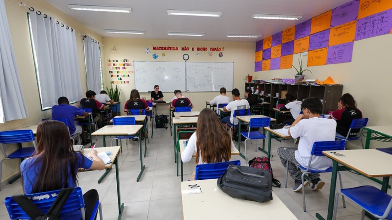 Prêmio Paz nas Escolas,Prêmio Paz nas Escolas 2026,Alesc,Alesc Santa Catarina,bullying nas escolas,violência escolar,educação Santa Catarina,segurança escolar SC,Integra Alesc,saúde mental nas escolas,concurso para estudantes SC,vídeos escolares Santa Catarina,Florianópolis Alesc,ensino fundamental Santa Catarina,ensino médio Santa Catarina,combate ao bullying,prêmio estudantil Santa Catarina,escolas públicas e privadas SC
