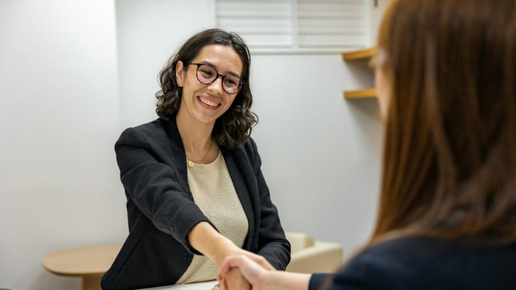 Entra21,Entra21 Itajaí,Entra21 Balneário Camboriú,Hiring the Future,Elume Centro Regional de Inovação,tecnologia em Itajaí,inovação em Balneário Camboriú,mercado de tecnologia em Santa Catarina,formação em Java,curso de tecnologia em Itajaí,vagas em tecnologia Santa Catarina,ACATE,ACII,UDESC,Blusoft,NuTI,talentos em tecnologia,mão de obra qualificada,ecossistema de inovação catarinense,evento de tecnologia em Itajaí,networking empresarial,desenvolvimento de software,capacitação profissional em tecnologia,litoral norte de Santa Catarina