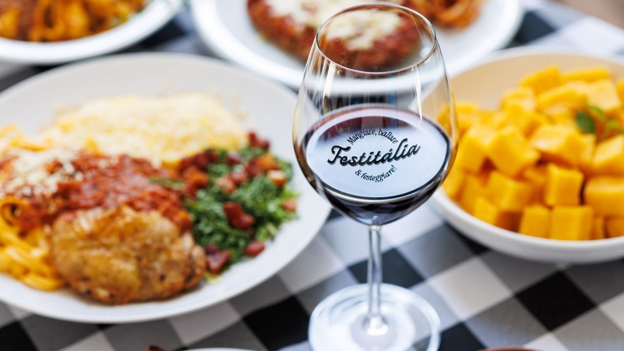 Festitália 2026,Festitália Blumenau,gastronomia italiana em Blumenau,evento italiano em Santa Catarina,culinária italiana no Brasil,comida italiana em Blumenau,turismo gastronômico em Santa Catarina,Festival italiano Blumenau,pratos típicos italianos,Festitália 31ª edição,programação Festitália,cultura italiana em Santa Catarina,X-polenta Blumenau,comida típica italiana,eventos gastronômicos em Blumenau,Luciano Bruno Blumenau,Festa italiana em SC