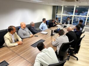 engordamento da Praia de Balneário Perequê,Porto Belo,ACIP,IMA,licenciamento ambiental,alargamento da faixa de areia,turismo em Porto Belo,infraestrutura urbana,urbanização da orla,obras em Balneário Perequê,desenvolvimento urbano,valorização imobiliária,litoral de Santa Catarina,Praia de Balneário Perequê,molhes do Rio Perequê,Prefeitura de Porto Belo,obras no litoral catarinense,setor imobiliário,expansão turística,projetos de urbanização
