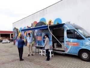 Unidade móvel do Sebrae percorre seis bairros de Joinville com atendimento gratuito a empreendedores