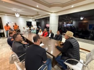Camboriú,situação de emergência,El Niño,Camboriú Santa Catarina,decreto de emergência,Defesa Civil,eventos climáticos extremos,prevenção de desastres,fortes chuvas,enchentes em Camboriú,alagamentos,prefeitura de Camboriú,Leonel Pavan,emergência climática,drenagem urbana,limpeza de rios,Santa Catarina clima,gestão de riscos