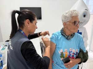 vacina gripe itapema,vacinação idosos itapema,centro de convivência do idoso sertão ii,centro de convivência do idoso meia praia,secretaria de saúde itapema,vacina influenza itapema,campanha vacinação gripe 2026,unidade básica de saúde itapema,prevenção gripe idosos,vacina h1n1 itapema,imunização idosos itapema,fabrício lazzari itapema,gabrieli nascimento itapema,políticas da pessoa idosa itapema,cartão sus vacinação