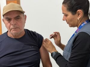 vacina gripe itapema,vacinação idosos itapema,centro de convivência do idoso sertão ii,centro de convivência do idoso meia praia,secretaria de saúde itapema,vacina influenza itapema,campanha vacinação gripe 2026,unidade básica de saúde itapema,prevenção gripe idosos,vacina h1n1 itapema,imunização idosos itapema,fabrício lazzari itapema,gabrieli nascimento itapema,políticas da pessoa idosa itapema,cartão sus vacinação