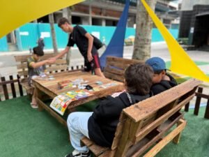 Itapema,troca de figurinhas em Itapema,Praça da Paz Itapema,álbum da Copa do Mundo,Copa do Mundo em Itapema,espaço para troca de figurinhas,turismo em Itapema,lazer em família em Santa Catarina,atividades gratuitas em Itapema,colecionadores de figurinhas,álbum oficial da Copa,programação em Itapema,eventos na Praça da Paz,turismo e lazer SC,Copa do Mundo 2026,figurinhas da Copa,atrações em Itapema,atividades para crianças em Itapema