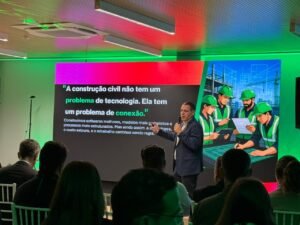 construção civil,BIM,Building Information Modeling,inteligência artificial,AltoQi,QiConnect Florianópolis,transformação digital,engenharia,gestão de obras,inovação na construção civil,Florianópolis,produtividade na engenharia,obras públicas,tecnologia na construção civil,dados na construção civil,BIM no governo,inteligência artificial na engenharia,AltoQi Axis,ArcelorMittal,gestão baseada em dados