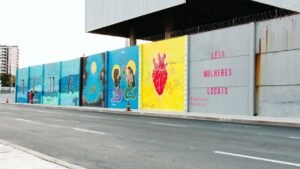 Projeto Alma de Rua,Itajaí cultura,galeria de arte a céu aberto,arte urbana Itajaí,videoarte artístico,artistas mulheres Santa Catarina,Fundação Cultural de Itajaí,Casa da Cultura Dide Brandão,eventos culturais Itajaí,produção artística regional,murais urbanos,incentivo à cultura,arte pública,cultura catarinense,ocupação dos espaços públicos