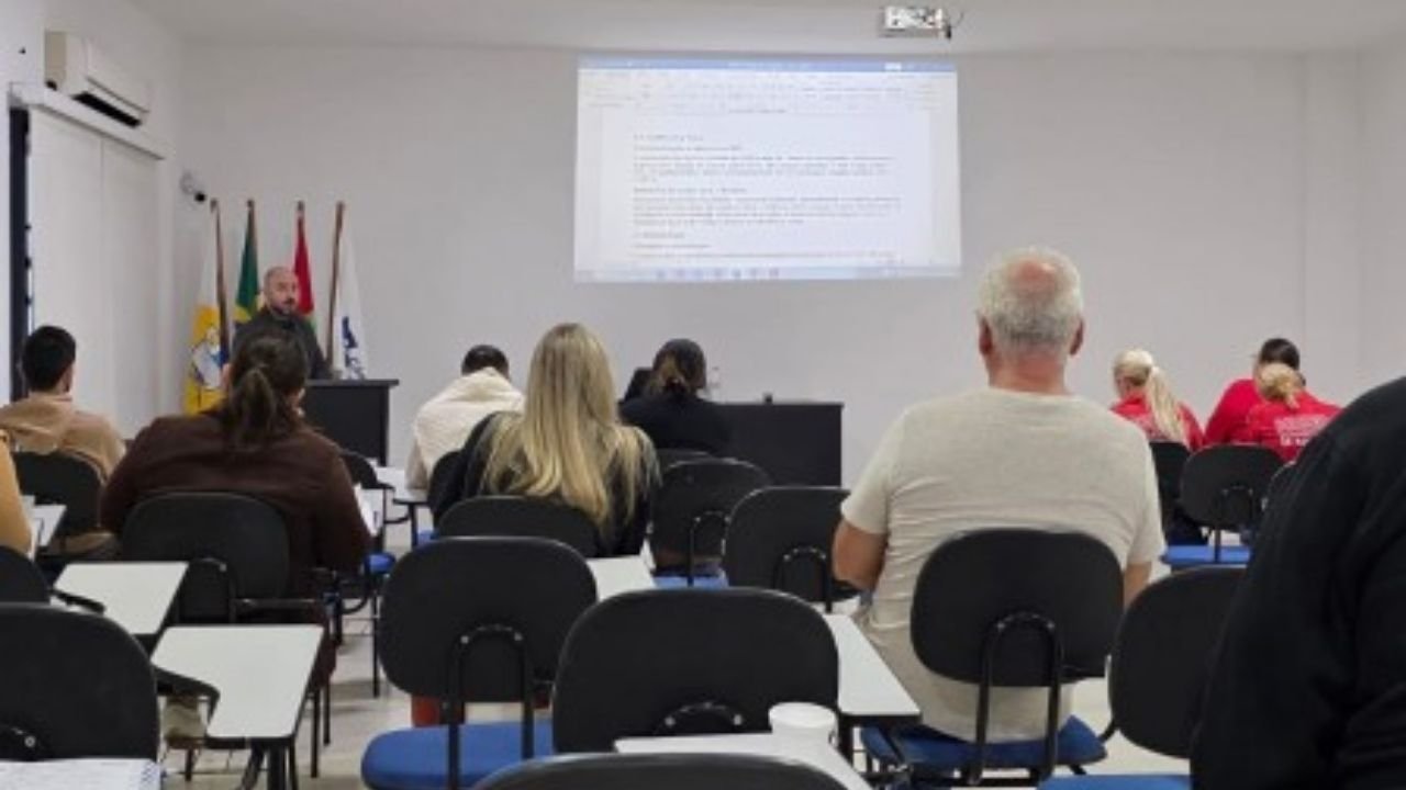 FIA Navegantes,projetos sociais Navegantes,edital FIA 2026,recursos para projetos sociais,direitos da criança e adolescente,infância e adolescência,Secretaria de Inclusão e Desenvolvimento Social Navegantes,Fundo Municipal dos Direitos da Criança e do Adolescente,organizações da sociedade civil,captação de recursos sociais,chamamento público 11/2026,ações de proteção infantil,rede de proteção social,políticas públicas para crianças,desenvolvimento social em Santa Catarina