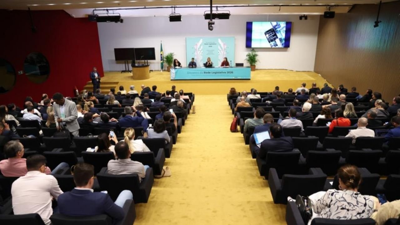 Câmara de Balneário Camboriú,Rede Legislativa de Rádio e TV,encontro da Rede Legislativa 2026,TV 3.0,comunicação pública,Rádio Câmara BC,Câmara Municipal de Balneário Camboriú,TV Digital em Balneário Camboriú,Programa Brasil Digital,expansão da Rede Legislativa,comunicação institucional,Brasília,Santa Catarina,Câmara dos Deputados,Senado Federal,canais legislativos digitais,televisão legislativa,inovação na comunicação