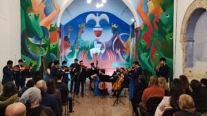 Orquestra Filarmônica Catarinense,concerto gratuito em Florianópolis,música de câmara,música clássica em Santa Catarina,evento cultural Florianópolis,Igrejinha da UFSC,concerto na UFSC,Omnia música de câmara,Pablo Rossi,Moritz Moszkowski,Antonín Dvořák,programação cultural em Santa Catarina,apresentação musical gratuita,concerto de música clássica,cultura em Florianópolis,eventos gratuitos SC,democratização da cultura