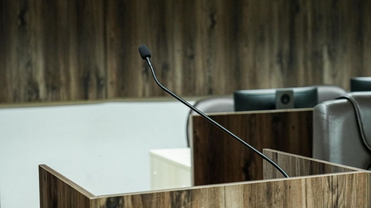 Câmara de Balneário Camboriú,sessão da Câmara de Balneário Camboriú,projetos de lei Balneário Camboriú,Legislativo municipal,vereadores de Balneário Camboriú,Linha de Cuidado Municipal para Pessoas com Bexiga Neurogênica,banheiros públicos adaptados,pessoas ostomizadas,CIDASC Santa Catarina,Tribuna Livre,inclusão social,saúde pública municipal,gestão pública,Poder Executivo,Câmara Municipal de Balneário Camboriú,Santa Catarina,sessão legislativa,políticas públicas para pessoas com deficiência