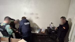 Operação Innocence Shield,GAECO Gaspar,CyberGAECO,investigação em Gaspar,abuso sexual infantojuvenil,crimes cibernéticos,compartilhamento de material ilícito,armazenamento de material ilegal,Ministério Público de Santa Catarina,Polícia Federal,Polícia Científica de Santa Catarina,mandado de busca e apreensão,investigação criminal Santa Catarina,operação policial em Gaspar,combate à exploração infantil,segurança pública em Santa Catarina,crimes na internet,proteção de crianças e adolescentes