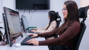 estágio em Itajaí,Câmara de Itajaí,vagas de estágio 2026,estágio em comunicação,estágio em jornalismo,estágio em publicidade e propaganda,estágio em relações públicas,estágio em audiovisual,TV Câmara Itajaí,processo seletivo estágio,vagas para universitários,oportunidades para estudantes,comunicação institucional,estágio em rádio e TV,CEINEE,bolsa estágio Itajaí,estágio remunerado Santa Catarina,vagas na Câmara de Vereadores