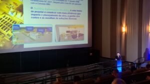 Aegea SC,saneamento em Santa Catarina,inovação no saneamento,sustentabilidade energética,LIDE SC,Balneário Camboriú,infraestrutura de saneamento,Centro de Operações Integradas,COI Camboriú,energia limpa,tecnologia BIM,Infra Inteligente,Águas de Camboriú,Estação de Tratamento de Esgoto,São Francisco do Sul,abastecimento de água tratada,desenvolvimento econômico,saneamento básico em Santa Catarina