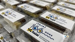 166 anos de Itajaí,aniversário de Itajaí 2026,bolo de aniversário de Itajaí,distribuição de bolo em Itajaí,Cordeiros Itajaí,programação aniversário de Itajaí,Secretaria de Assistência Social e Cidadania,Corte Oficial do Bolo,Centreventos Governador Luiz Henrique da Silveira,eventos em Itajaí,comemoração municipal,bairros de Itajaí,tradição de aniversário de Itajaí,festa de aniversário da cidade,agenda de eventos em Itajaí,celebração comunitária,população de Itajaí,litoral norte de Santa Catarina