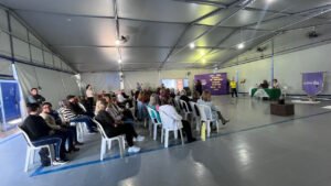 Matinê 60+,Matinê 60+ Balneário Camboriú,teatro para idosos,grupo Teatro 60+,Secretaria da Pessoa Idosa,idosos em Balneário Camboriú,cultura na terceira idade,lazer para idosos,qualidade de vida dos idosos,atividades para terceira idade,evento cultural em Balneário Camboriú,envelhecimento ativo,inclusão social de idosos,oficina de teatro gratuita,programação para idosos,Santa Catarina,entretenimento para idosos